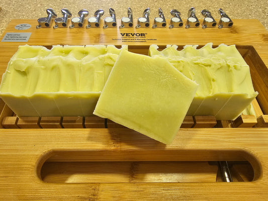 Comfrey Infused Tallow Soap with Lavender & Peppermint Essential Oils