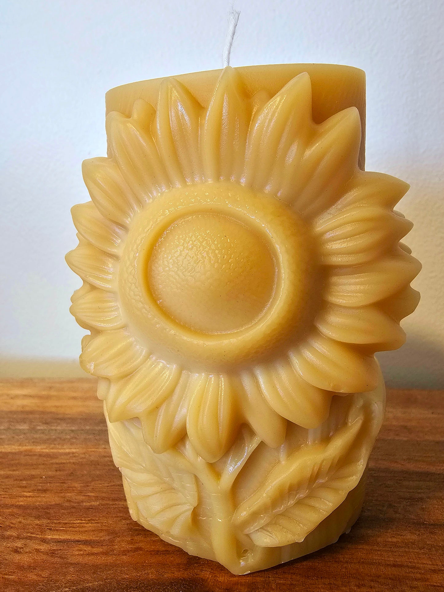 Oval Sunflower-100% Beeswax Candle